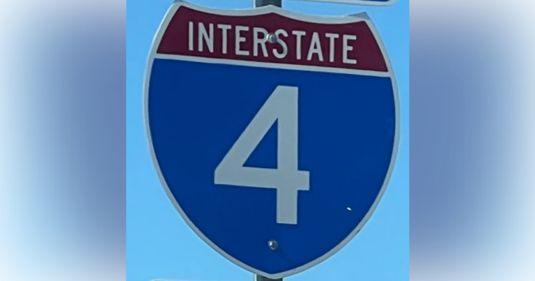 Interstate 4 (I-4) sign with blurred background