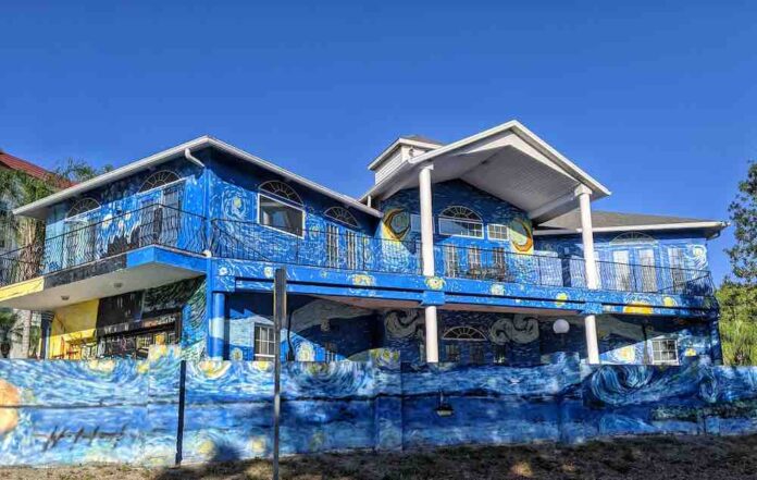 The Van Gogh House in Mount Dora Florida