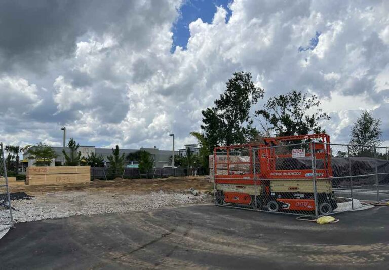 Aussie Grill under construction in east Orlando