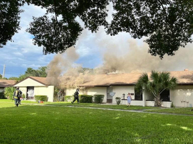 One person seriously injured in apartment fire in west Orlando
