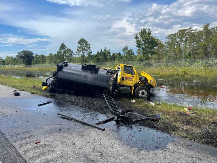 Oil tanker spill on SR 528