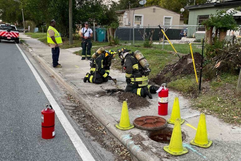 Gas leak under sidewalk in west Orlando prompts response from firefighters