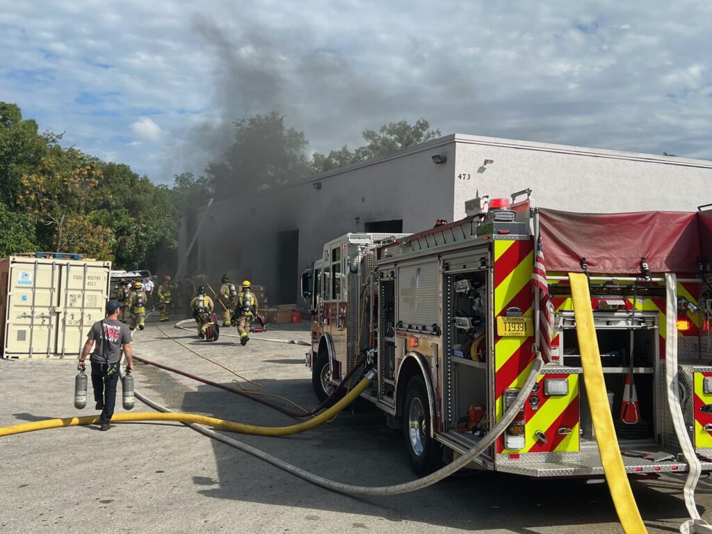 Seminole County fire crews respond to vehicle fire at Altamonte Springs auto shop