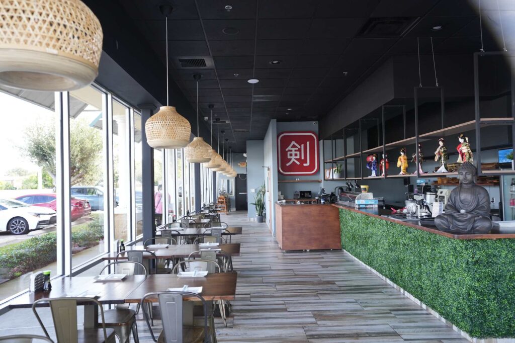 Toūken has replaced the former location of Handroll Sushi in Hunters Creek
