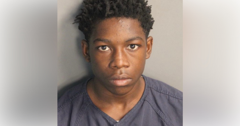 14-year-old arrested, confesses to murdering 15-year-old at Orlando neighborhood center