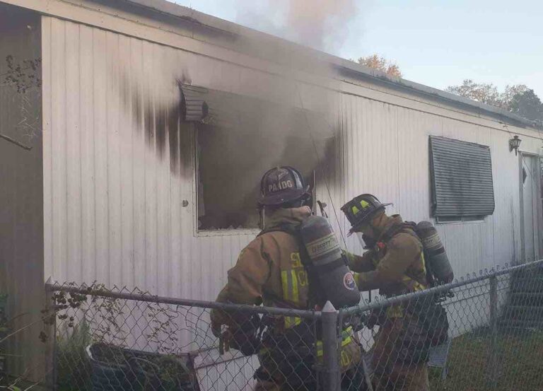 Mobile home fire in Sanford