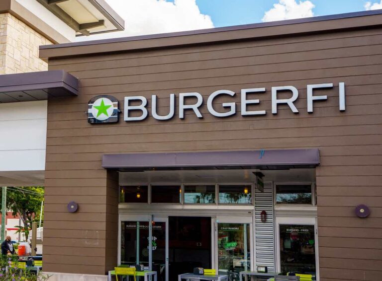 BurgerFi opens new location in O Town West