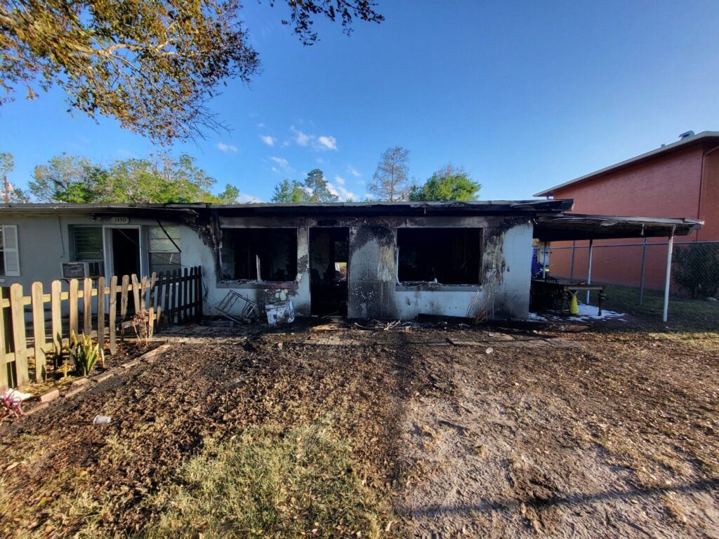 Duplex in south Orlando destroyed by fire