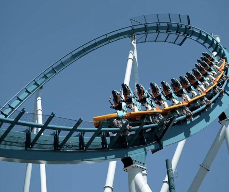 Pipeline roller coaster at SeaWorld Orlando