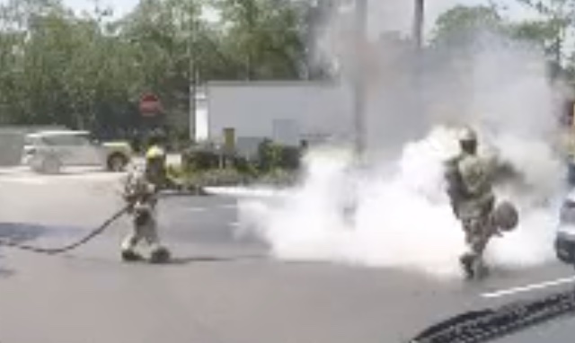 Vehicle fire extinguished in Longwood