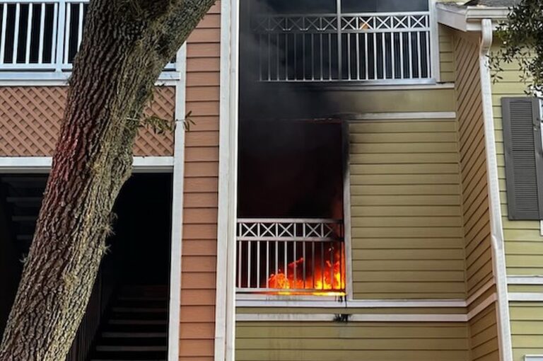 Fire breaks out in breezeway of local apartment complex on Wed., Oct 4