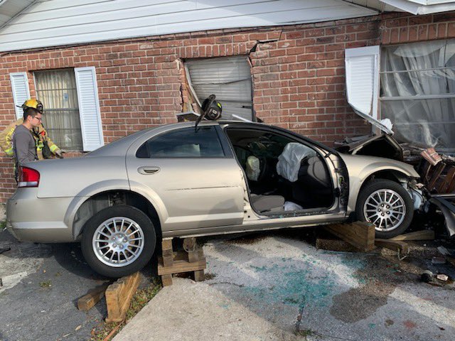 Car crashes into psychic shop in Longwood on Dec. 3