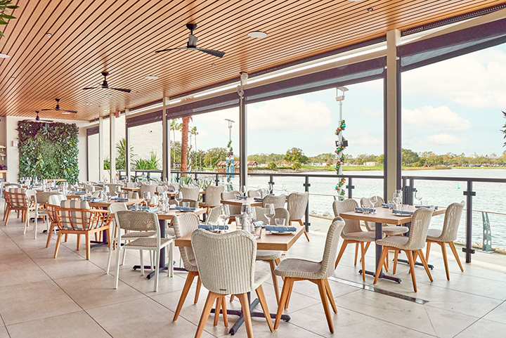 Exterior dining room at Summer House on the Lake in Disney Springs