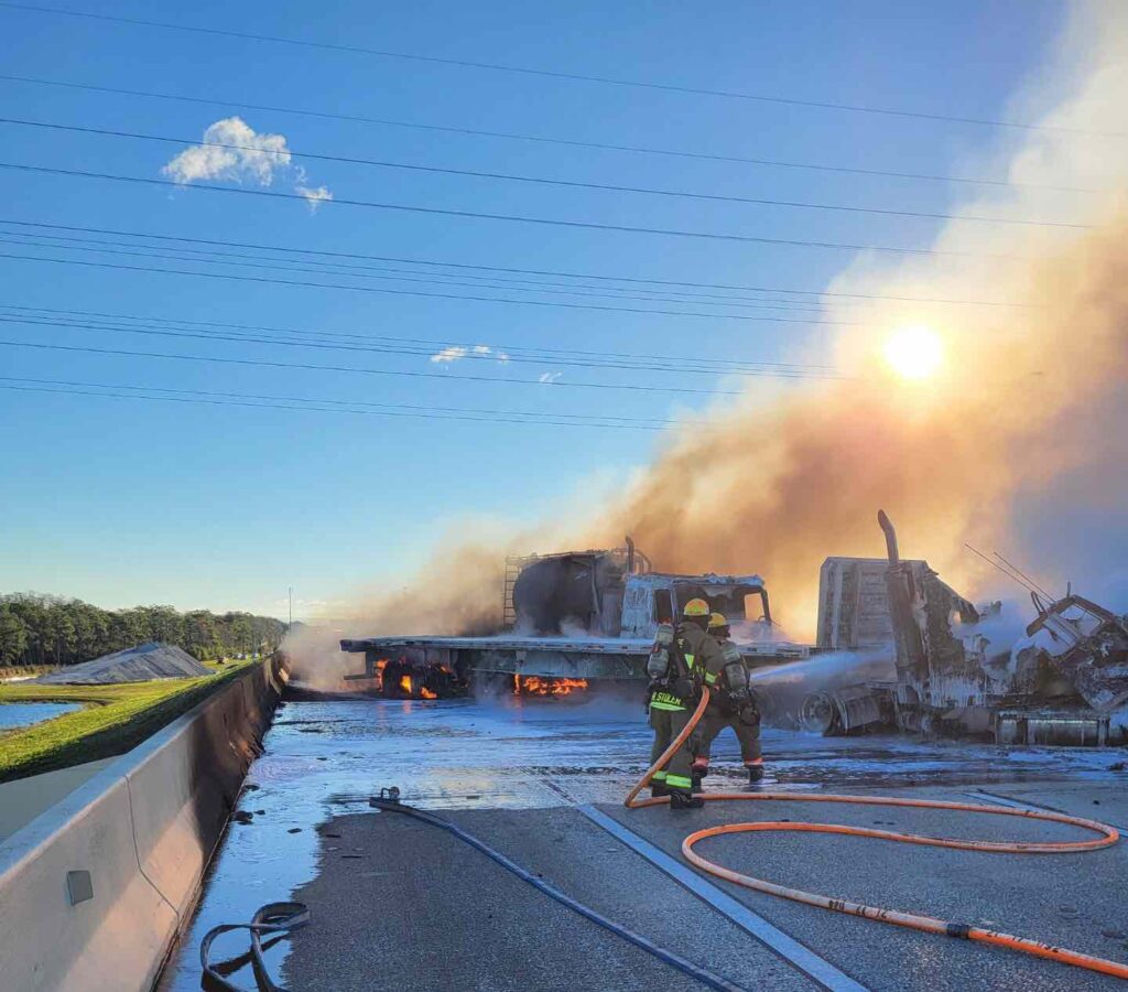 Orange County Fire Rescue crews extinguish vehicle fire on SR 528