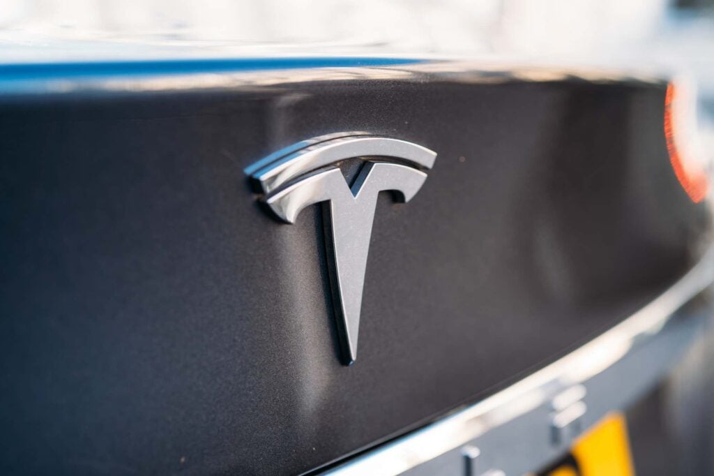 FHP: Wrong-way bicyclist fatally struck by Tesla on Colonial Drive