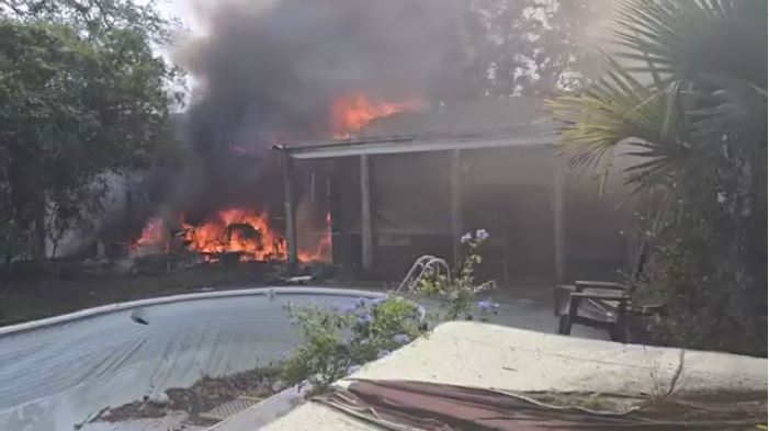 A fire broke out between two Casselberry homes on April 9, 2024. (Photo: Seminole County Fire Department)