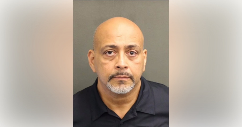 Juan Perez (Orange County Jail booking photo)