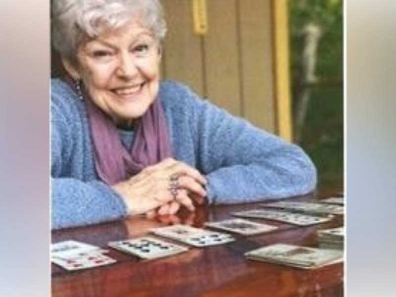 Carolyn Diane Hogan Behr