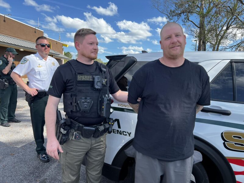 VCSO deputies arresting murder suspect Scott Mitchell on February 12, 2025. (Photo: Volusia County Sheriff's Office)