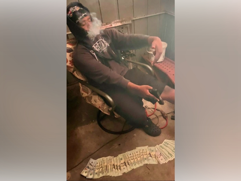 Kendrick Graham, 18, holding a firearm that was allegedly stolen from his grandmother's apartment. (Photo: Volusia County Sheriff's Office)