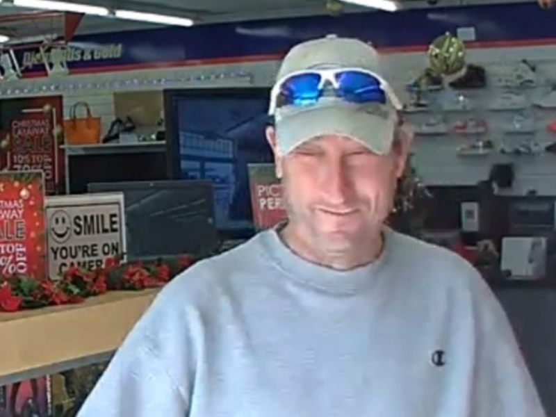 Shaun Burstein, the executive director of a senior living facility in Volusia County, allegedly stole numerous pieces of jewelry from residents and sold them at local pawn shops. (Photo: Volusia County Sheriff's Office)