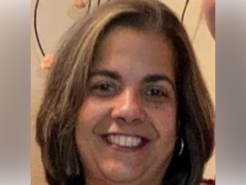 Nelsie Annette Bezares