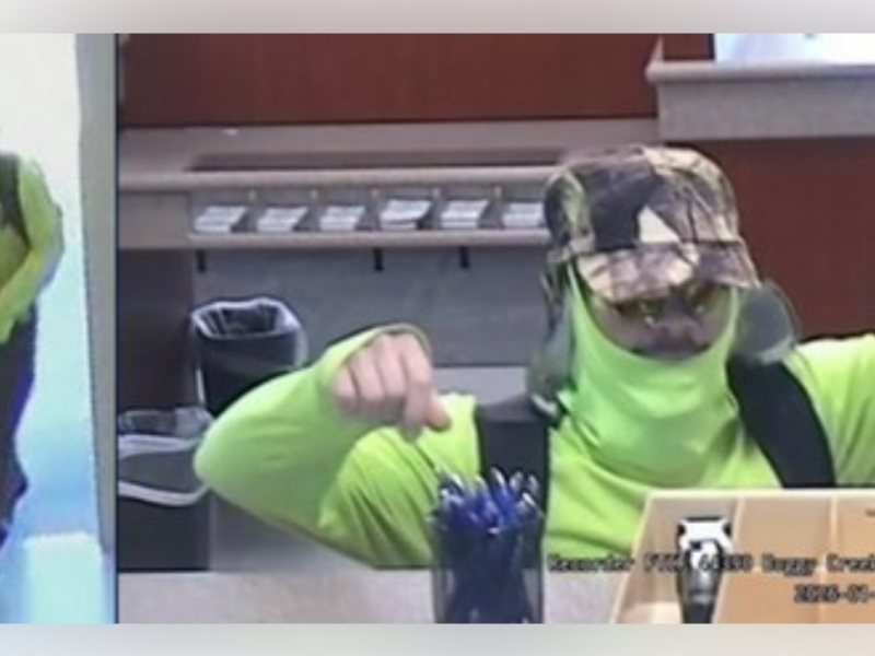 Two photos of the armed robbery suspect inside the Fifth Third Bank (1401 Simpson Road in Kissimmee) on January 23, 2026. (Photos: Kissimmee Police Department)
