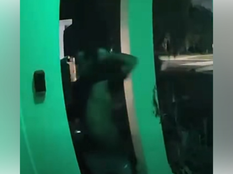 On March 14, 2026, a suspect - identified as Jonathan Joseph Bedward - allegedly exposed himself while trying to enter multiple Orlando homes. (Photo: Orlando Police Department)