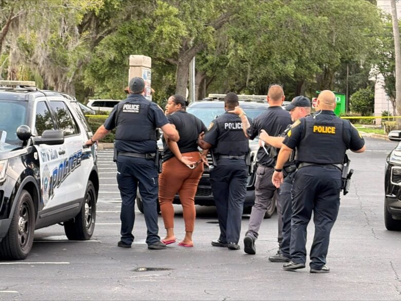 Woman arrested for leaving toddler in hot car while donating plasma ...